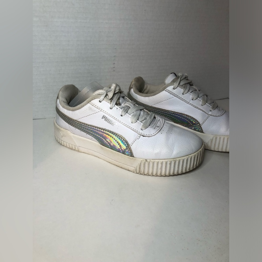 Puma White and Silver Sneakers - Picture 2 of 16